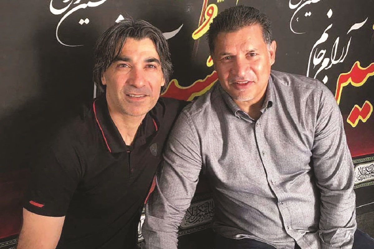 فیلم| بوسیدن قرآن توسط ولادیمیر پوتین