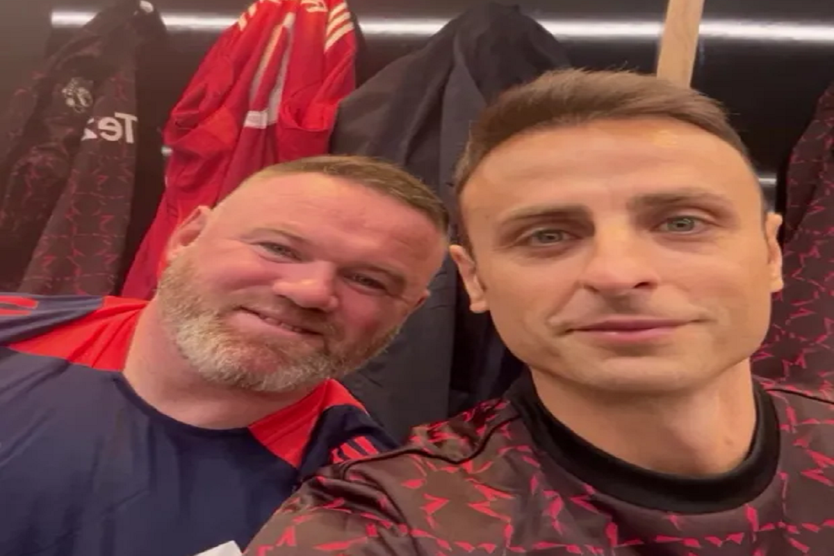 درخواست هواداران منچستر یونایتد از برباتوف: کرم ضدپیری خود را به رونی بده