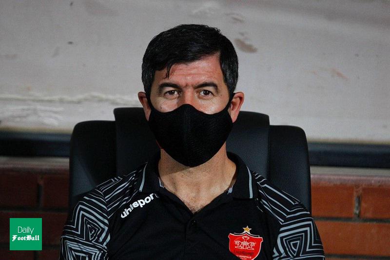 کریم باقری عزادار شد