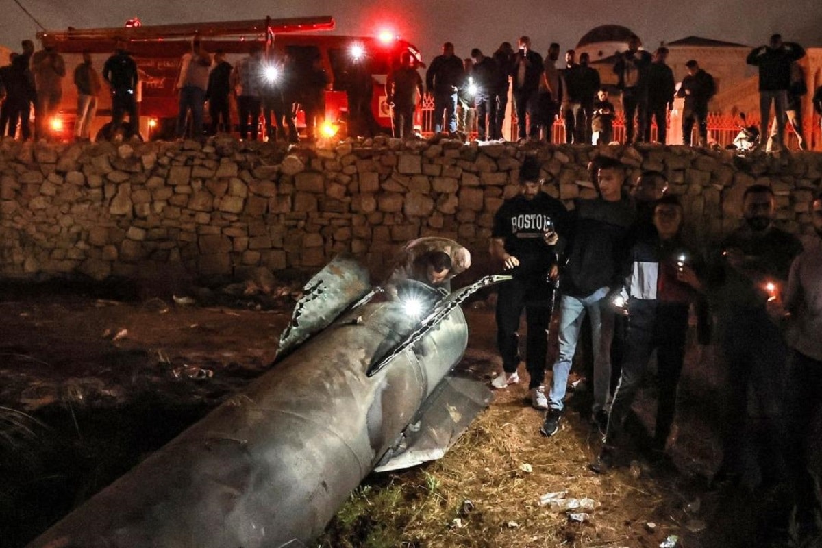 عکس| تهدید رسانه های یهودی برای بمباران میدان فلسطین تهران