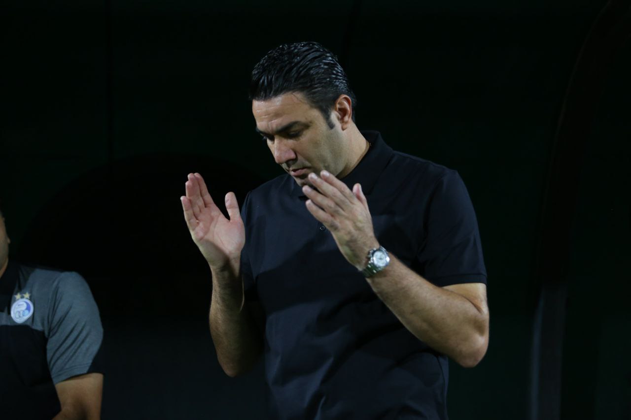 صحبت های اعتراضی جواد نکونام در نشست خبری پیش از دربی 104