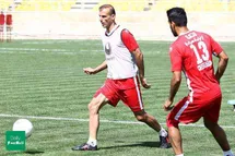 'سیدجلال زوج کنعانی زادگان در بازی پرسپولیس و شهر خودرو'