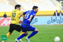'ساعت بازی استقلال و سپاهان امشب شنبه 11 مرداد 99'