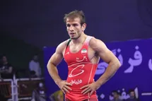 'فیلم| ضربه فنی و شکست ناباورانه مهدی محسن نژاد در مسابقات کشتی فرنگی قهرمانی جهان 2022'