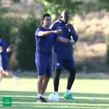 'لباس عجیب دیاباته در تمرین استقلال'