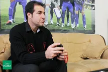 'استقلال باید قید لیگ را بزند'