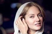 عکس| کاسبی مهناز افشار به سبک گوگوش با شعار زن زندگی آزادی!