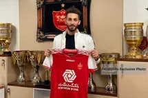 'مهدی عبدی با پرسپولیس 5 ساله تمدید کرد'