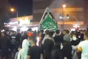 آتش زدن پرچم امام حسین (ع) در اغتشاشات و سوت، کف و هلهله داعشی های وطنی
