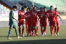 'فیلم| خلاصه بازی پرسپولیس و ذوب آهن امروز دوشنبه 27 دی 1400'