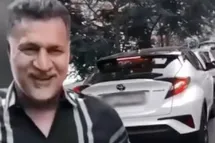 'فیلم| ماشین لاکچری علی دایی؛ برخورد جالب شهریار فوتبال ایران با یک هوادار در خیابان'