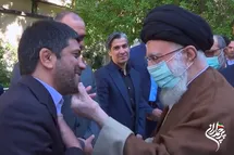 'فیلم| شوخی صمیمانه رهبر انقلاب با علیرضا دبیر'
