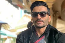 'احضار جواد کاظمیان؛ بازیکن پیشین پرسپولیس به علت حمایت از اقدامات مجرمانه علی کریمی بازداشت شد؟'