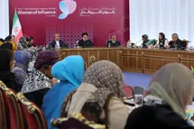 'عکس| توهین خبرنگار روزنامه شرق به رئیسی و زنان تاثیرگذار جهان اسلام'