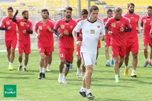 'معرفی 4 گزینه خارجی پرسپولیس به کالدرون'
