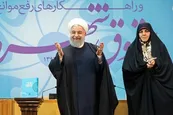 عکس| معاون روحانی سلطنت طلب از آب درآمد؟