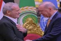 'عکس| واکنش تند علی مطهری به &laquo;دست بر سینه گذاشتن&raquo; پزشکیان مقابل اردوغان'