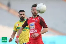 'دوست دارم پرسپولیس به استقلال بخورد'