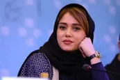 عکس| ترفند زیرکانه پریناز ایزدیار برای حجاب در انظار عمومی