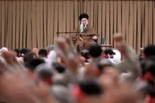 عکس| حضور 2 بازیگر در دیدار رهبر انقلاب با بسیجیان