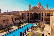 عکس| تبدیل شاه نشین خانه بروجردی ها به اتاق جلسات!