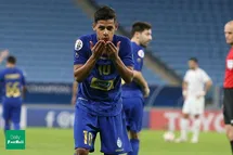 'مهدی قائدی بهترین بازیکن بازی استقلال و الاهلی شد'