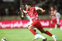 'درخواست 3 میلیون دلاری اوستون اورونوف برای تمدید قرارداد با پرسپولیس'