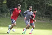 عکس| دو دستگی در تیم ملی ایران؛ مهدی طارمی هنگام تعویض با سردار آزمون دست نداد
