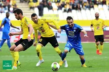 'ستاره پرسپولیسی قصد جدا شدن از قلعه نویی را ندارد'