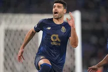 'مهدی طارمی (بمب افکن) جانشین زلاتان ابراهیموویچ در میلان می شود؟'