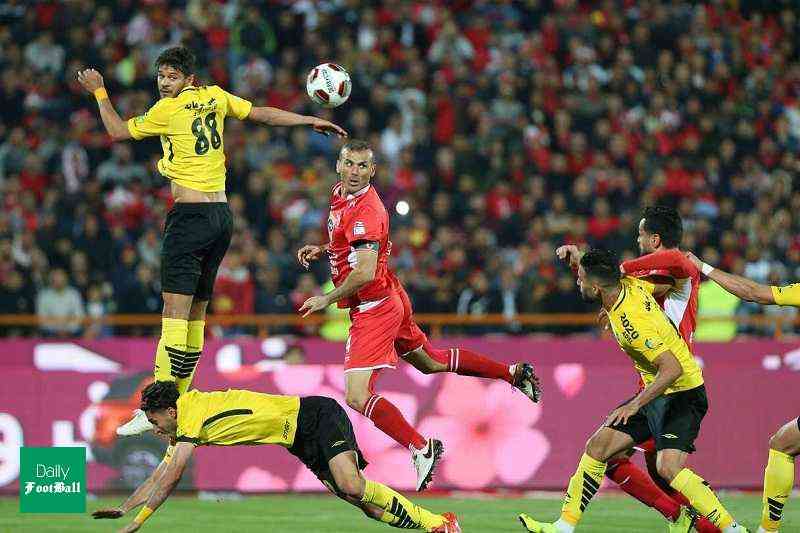 پخش زنده بازی پرسپولیس و سپاهان یکشنبه 4 اسفند 98