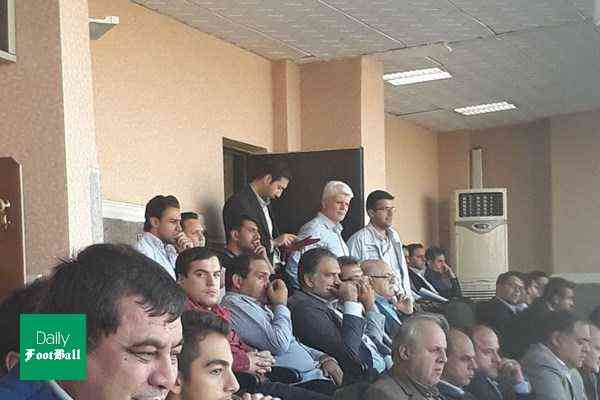 "فرهاد مجیدی" تماشاگر بازی سایپا و تراکتور