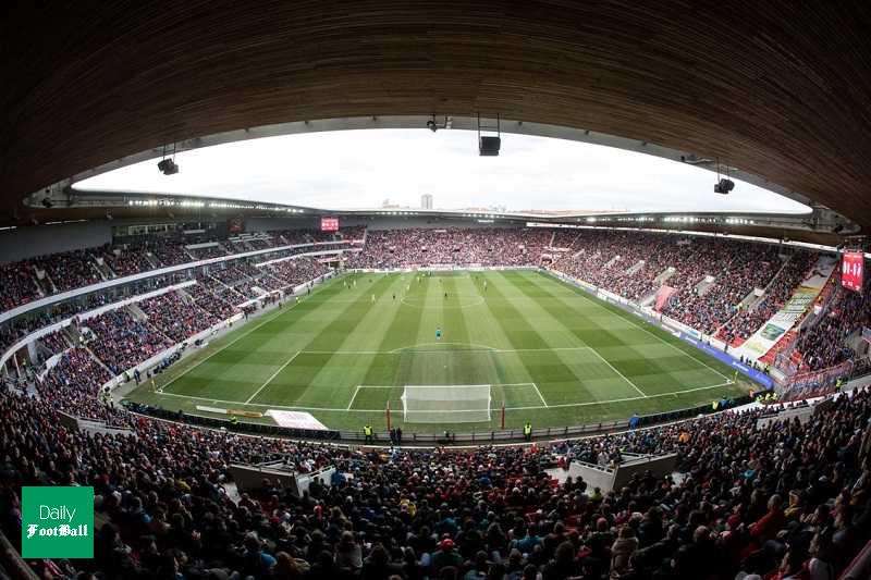 لینک آنلاین پخش زنده بازی بارسلونا و اسلاویا پراگ از شبکه سه سیما