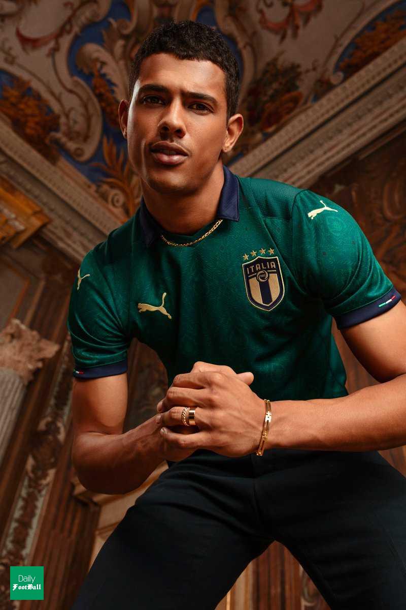 رونمایی از کیت سبز تیم ملی ایتالیا/ آتزوری پس از 65 سال دوباره سبز میپوشد