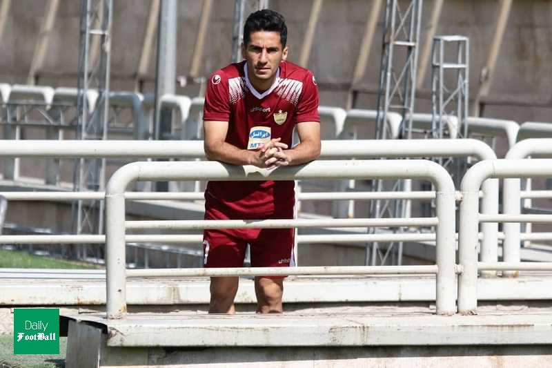 مهدی شیری با پرسپولیس تمدید کرد