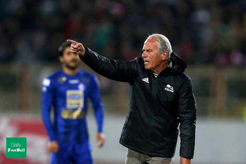 دنیزلی در تراکتور ماندنی شد