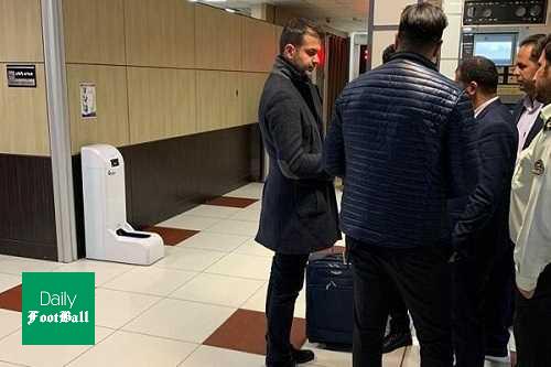 استراماچونی ایران را ترک کرد