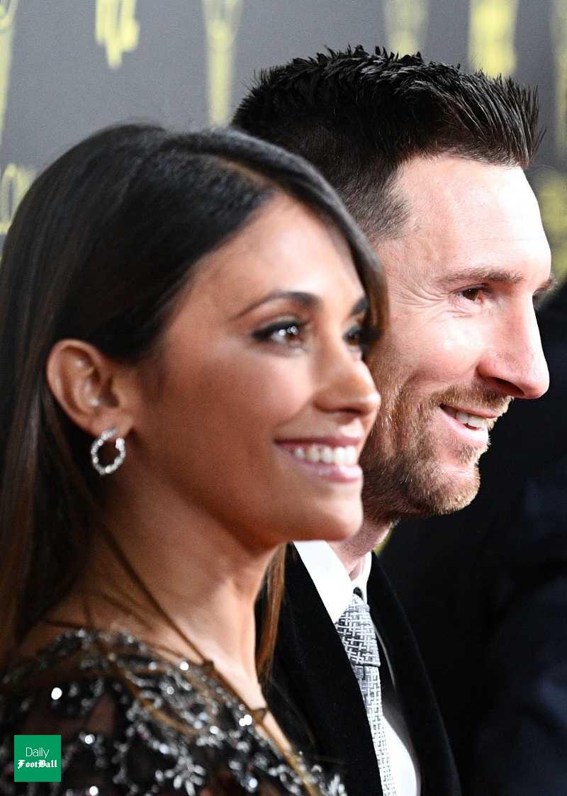 لیونل مسی و همسرش 2019