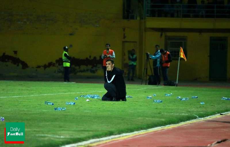 تیم ماشین‌سازی تبریز در هفته پانزدهم لیگ برتر فوتبال به مصاف تیم صنعف نفت آبادان رفت. شاگردان اسکوچیچ موفق شدند در دقیقه 93 دروازه حریف را باز کنند و با نتیجه یک بر صفر مقابل شاگردان خطیبی به برتری برسند.  خطیبی سرمربی تیم ماشین‌سازی تبریز پس از گلی که تیمش در دقایق پایانی بازی خورد و نتیجه را واگذار کرد، روی زمین نشست و ناراحتی خود را از این گل با عکس‌العملی جالب نشان داد که تصویر آن را در زیر می‌بینید: