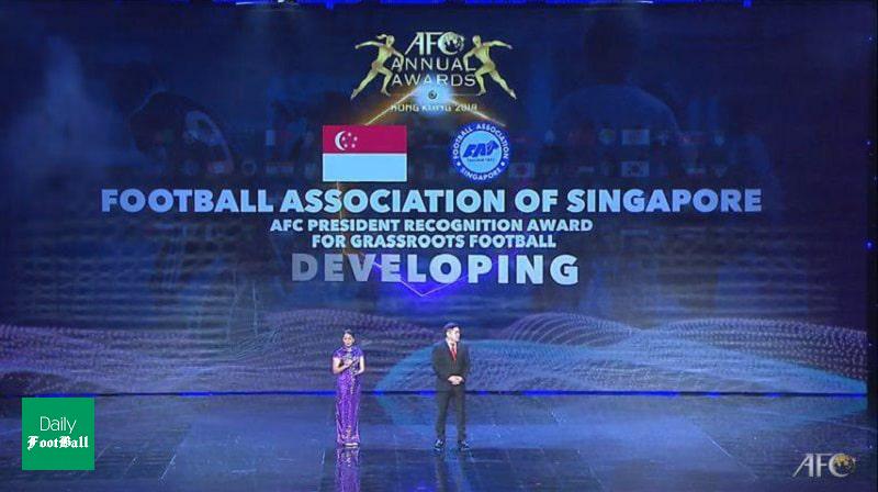جایزه انجمن در حال توسعه سال AFC به اتحادیه فوتبال سنگاپور رسید