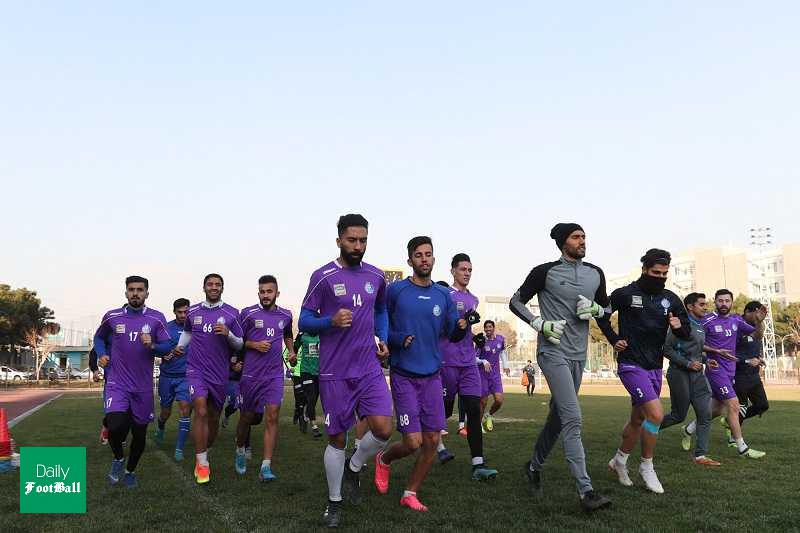مدافع بلغاری در تیررس استقلال