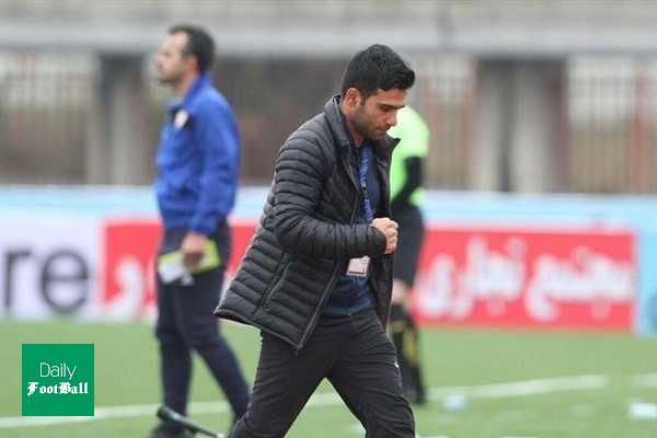 بازیکن سابق استقلال از حادثه سقوط هواپیما جان سالم به در برد