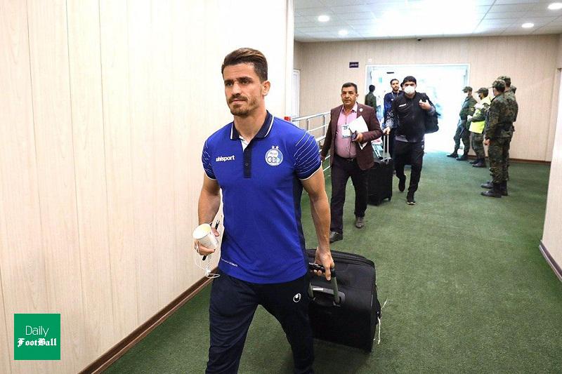 فیلم| مصاحبه وریا غفوری؛ صحبت های تند کاپیتان سابق استقلال علیه مصطفی آجورلو: به ریش نیست، به ریشه است! | دیلی فوتبال