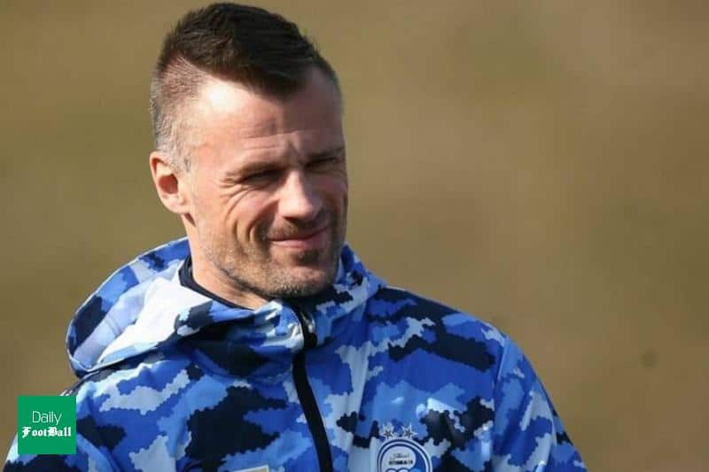 فیفا رسما استقلال را به کسر امتیاز تهدید کرد