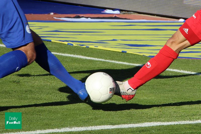 سقوط آزاد سهام استقلال و پرسپولیس در بورس آبان 1401 | دیلی فوتبال