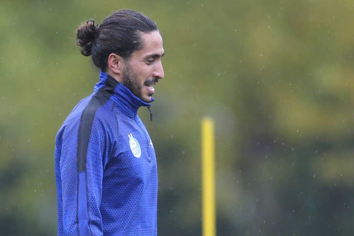 عکس| واکنش تند سیاوش یزدانی به جشن تولد ریکاردو ساپینتو در تمرین استقلال | دیلی فوتبال