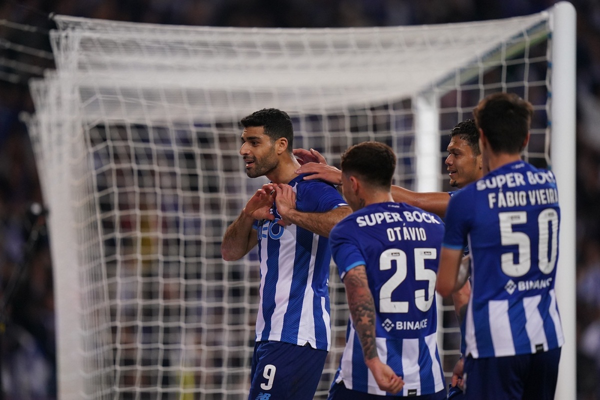 ازدواج مهدی طارمی و همسرش؛ ساده در بوشهر یا لاکچری و میلیاردی در تهران!؟ | دیلی فوتبال