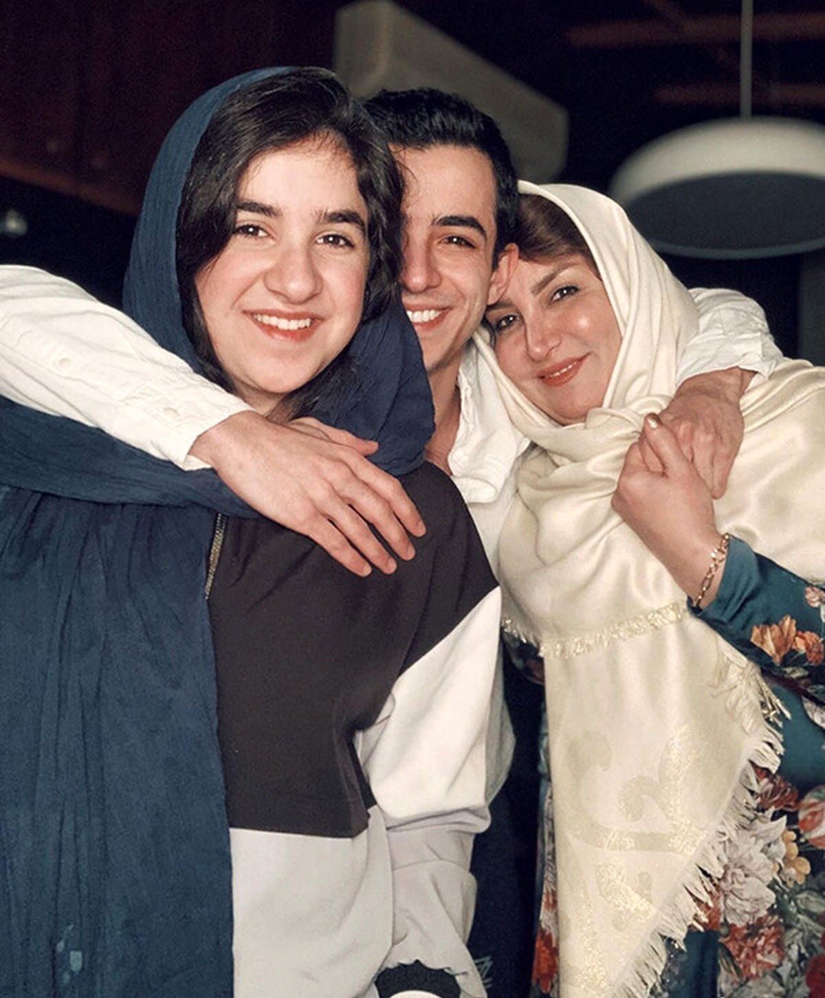 علی شادمان و گلشیفته فراهانی چه نسبتی دارند؟: مادر واقعی علی شادمان کیست؟ علی شادمان و گلشیفته فراهانی چه نسبتی دارند؟: مادر واقعی علی شادمان کیست؟ | دیلی فوتبال