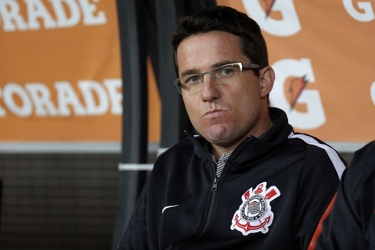 اوسمار ویرا مربی برزیلی پرسپولیس و دستیار یحیی گل محمدی را بیشتر بشناسید | دیلی فوتبال