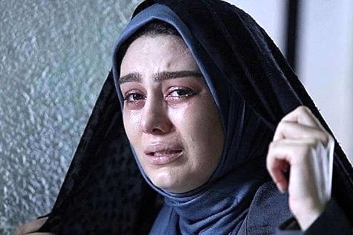 فیلم| تصادف سحر قریشی؛ ماجرای به کما رفتن بازیگر زن سابق چه بود؟ | دیلی فوتبال